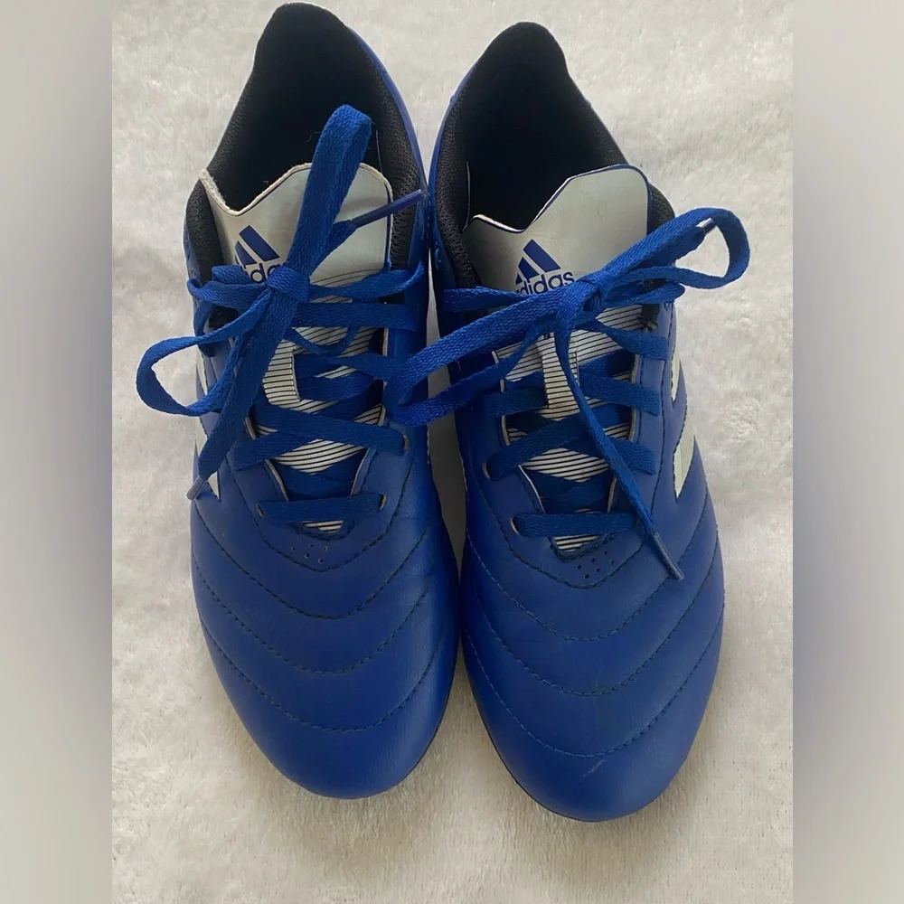 Adidas Soccer Shoes Boys Size 5 Color Blue - Picture 4 of 9